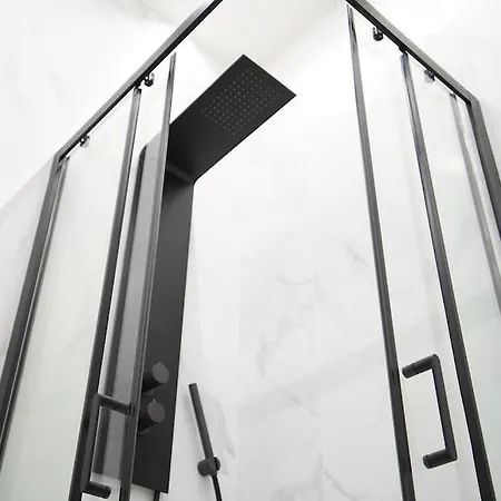 아파트 Bf50 Design Downtown 1bedroom Flat @ Train Station *