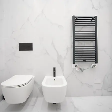 Bf50 Design Downtown 1bedroom Flat @ Train Station * 피렌체